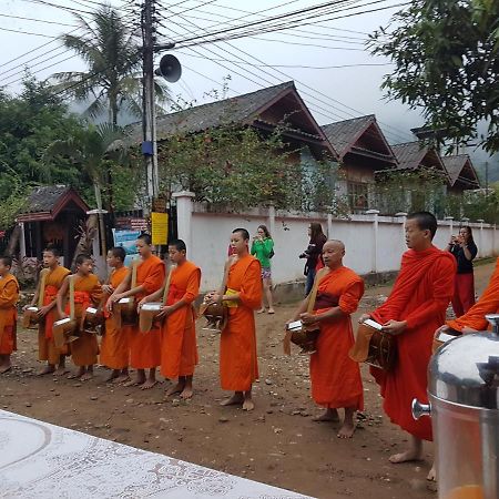 Lattanavongsa Guesthouse And Bungalows Muang Ngoi Luaran gambar