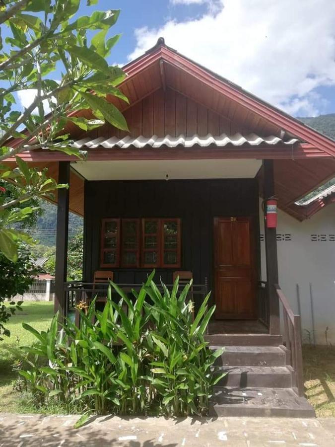 Lattanavongsa Guesthouse And Bungalows Muang Ngoi Luaran gambar