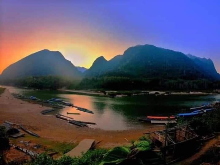 Lattanavongsa Guesthouse And Bungalows Muang Ngoi Luaran gambar