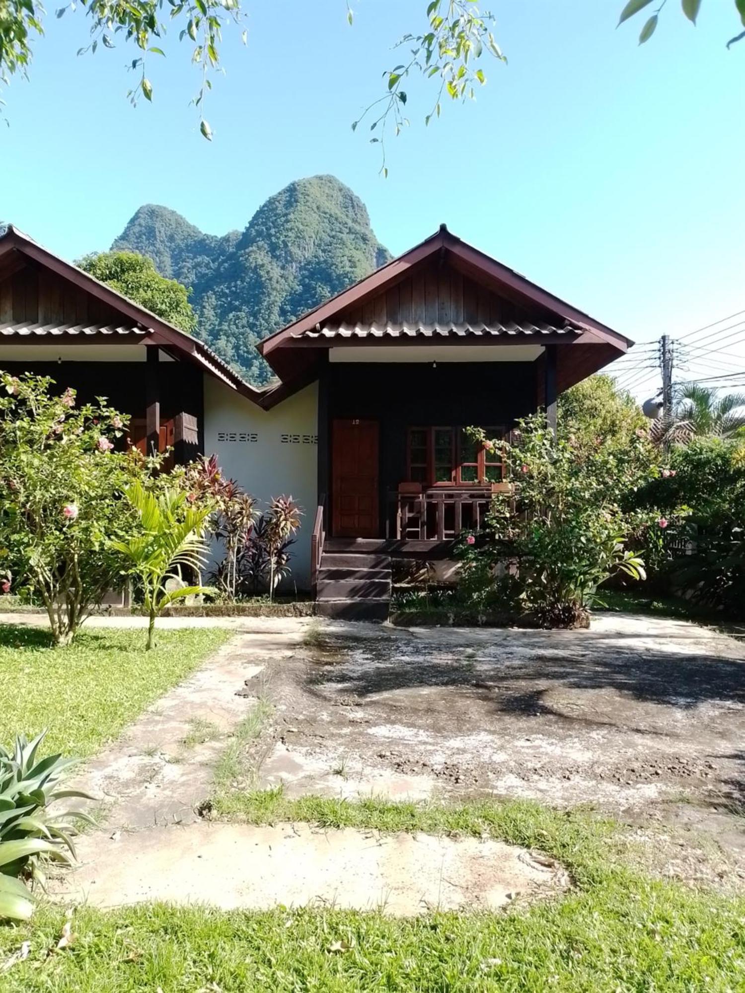 Lattanavongsa Guesthouse And Bungalows Muang Ngoi Luaran gambar