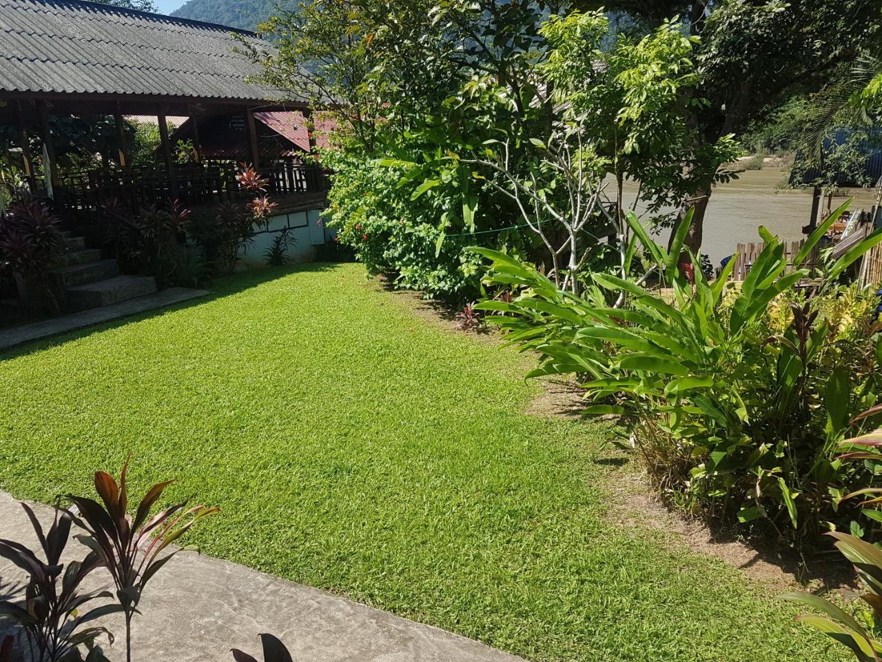 Lattanavongsa Guesthouse And Bungalows Muang Ngoi Luaran gambar