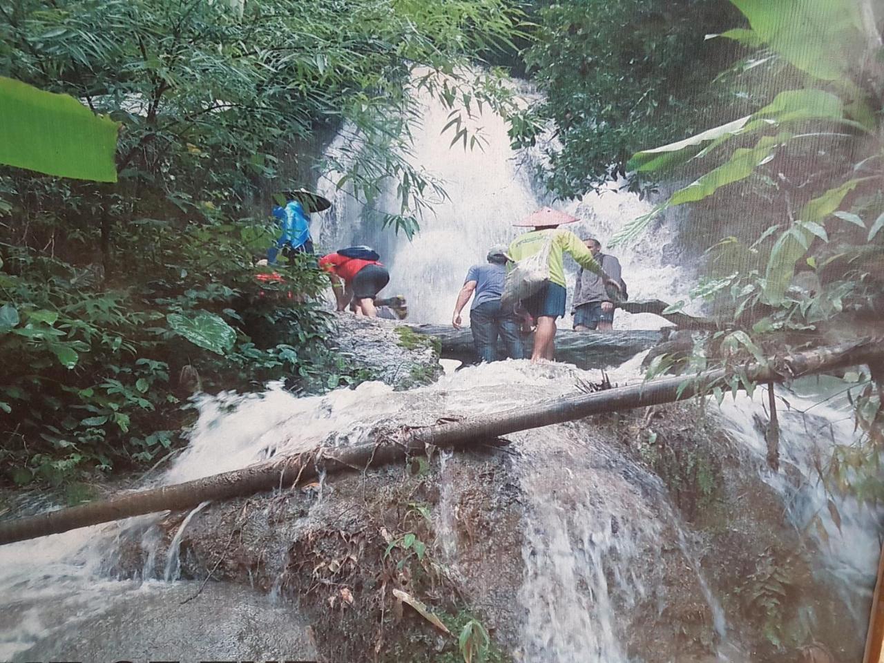 Lattanavongsa Guesthouse And Bungalows Muang Ngoi Luaran gambar