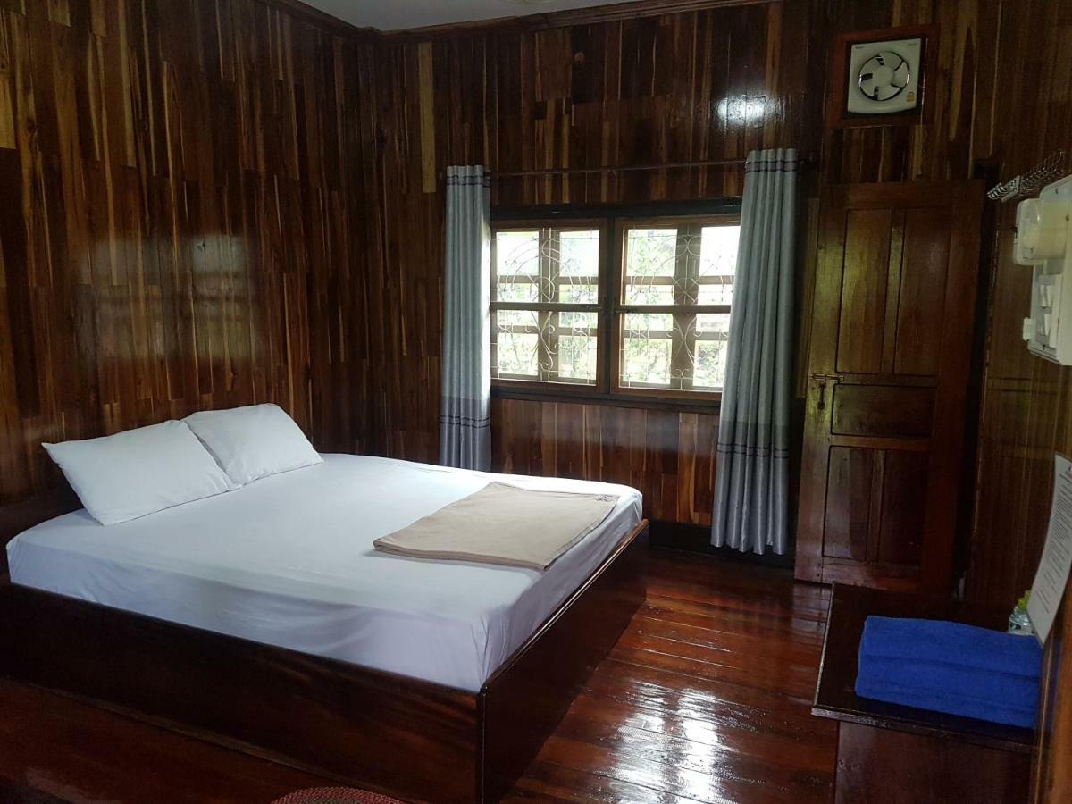 Lattanavongsa Guesthouse And Bungalows Muang Ngoi Luaran gambar